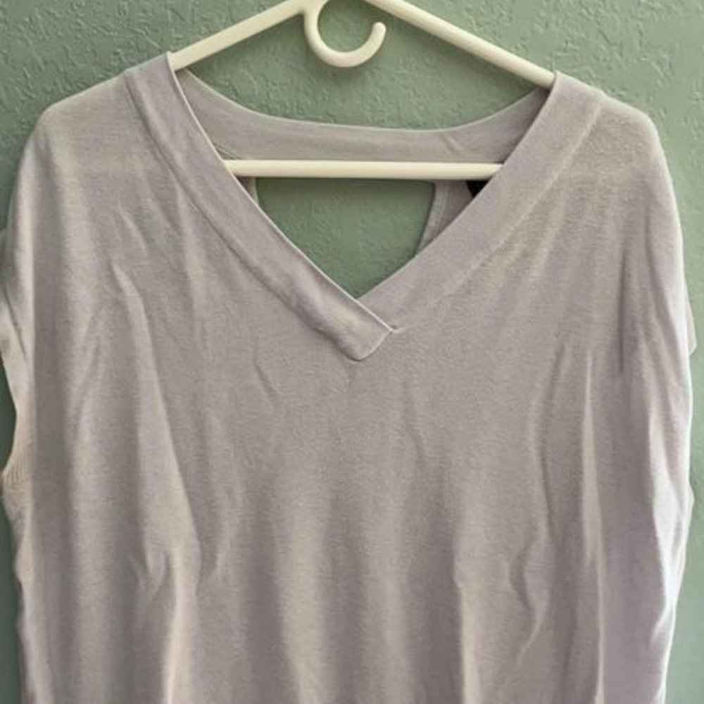 Banana Republic off-white v-neck blouse, size L